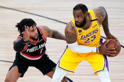 湖人大胜猛龙，詹皇发威带队取得五连胜