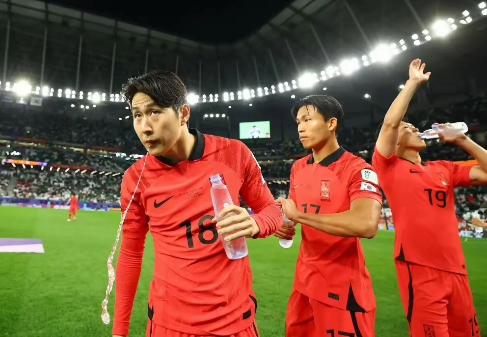 韩国足球队在国际赛事中展现实力夺冠 韩国足球队在国际赛事中展现实力夺冠