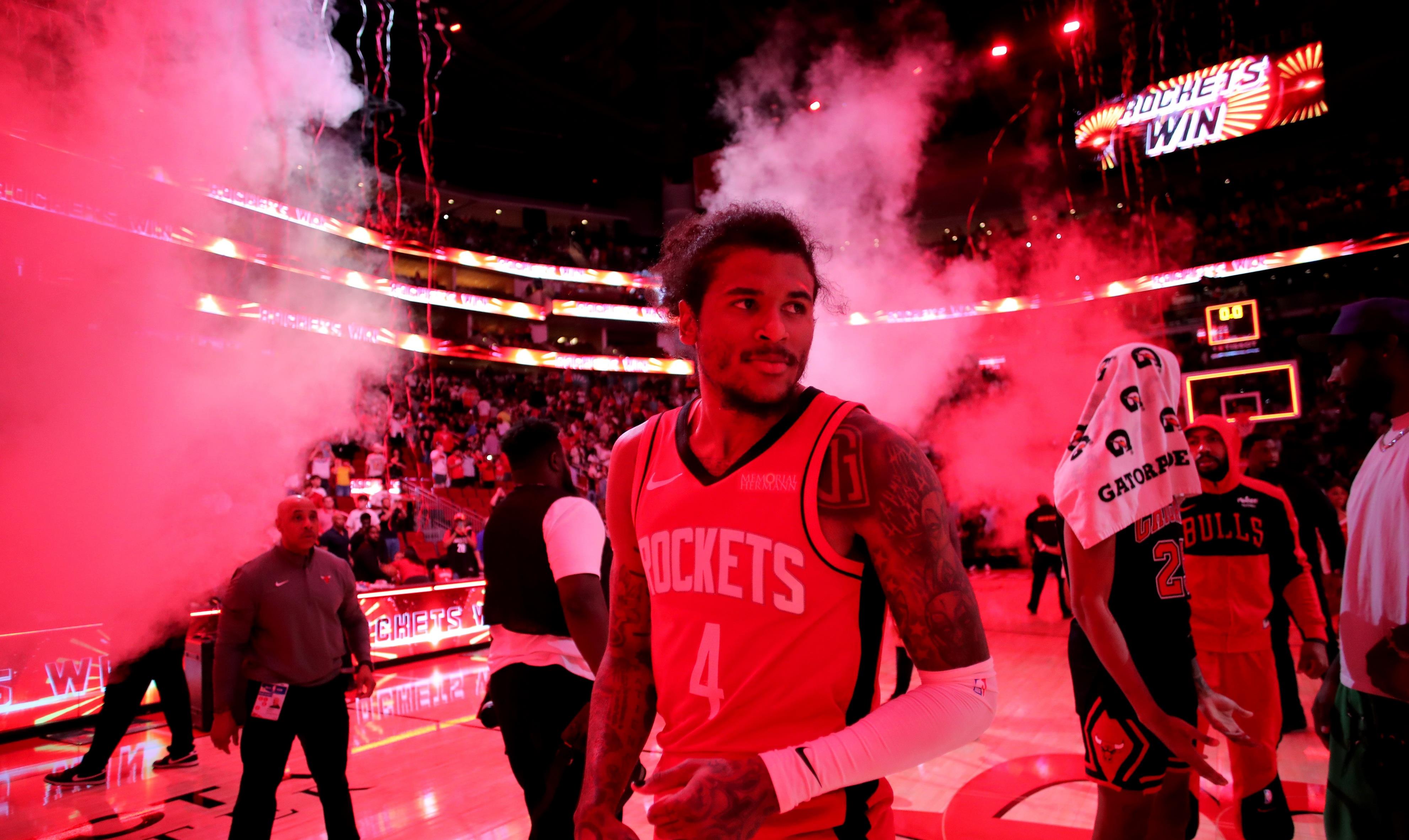 火箭惊险击败76人，取得六连胜