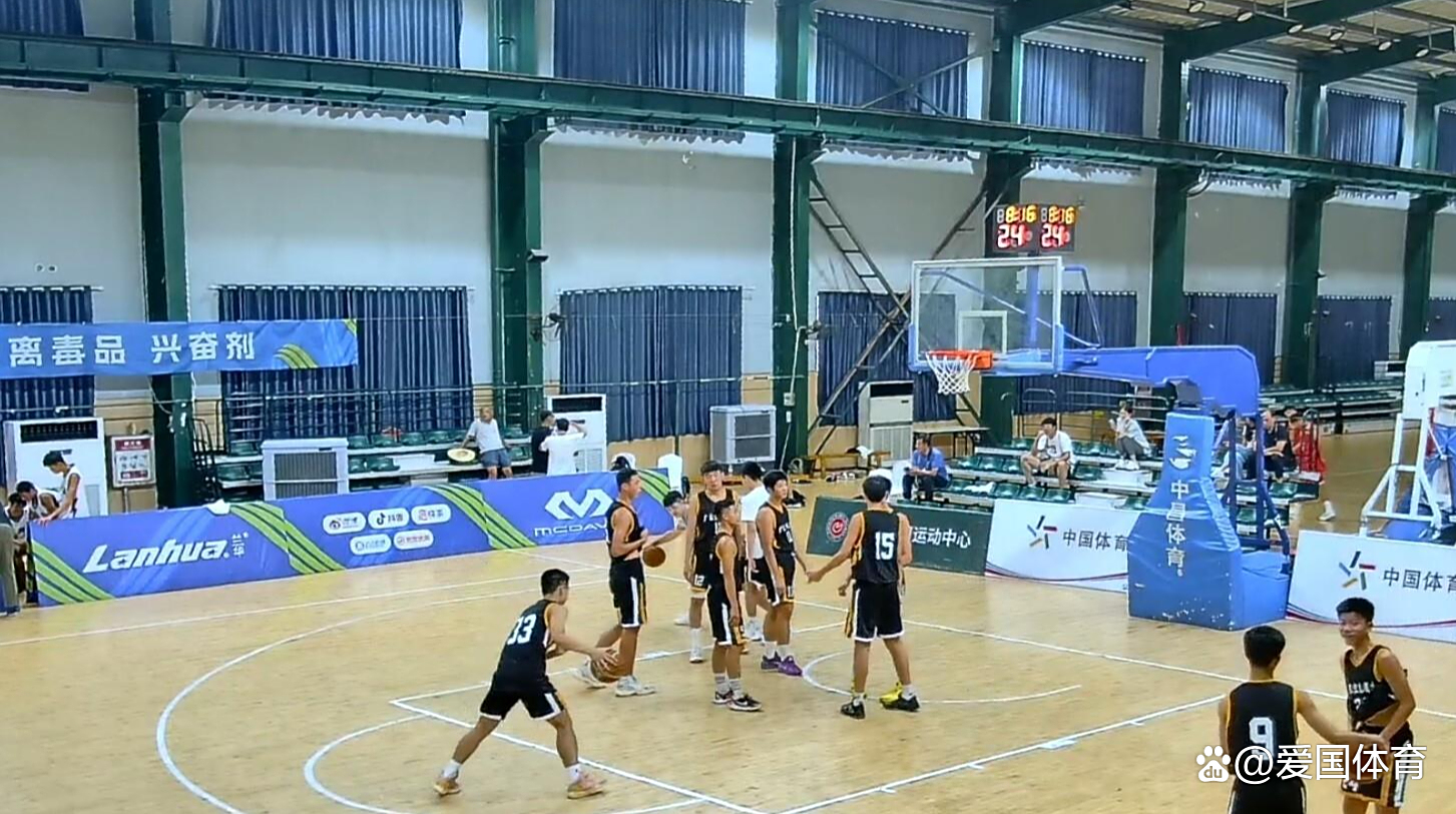 江苏队客场横扫广东宏远,取得三连胜 江苏队客场横扫广东宏远,取得三连胜